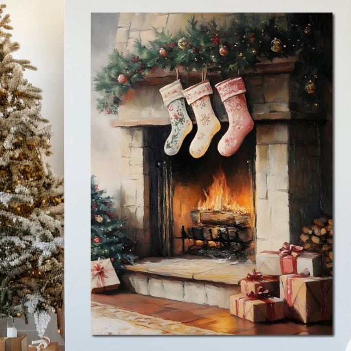Tablou Canvas Premium, LuxCanva® D1071, Poveste langa Semineu, 90 X 120 CM, Panza Bumbac 100% 400g/m2, Sasiu, Lemn, Ciorapi, Craciun, Brad, Impodobit, Cadou, Foc, Lemne, Familie, Camin, Soba, Fericire, Emotie, Magie, Camera Copil, Living, Dormitor