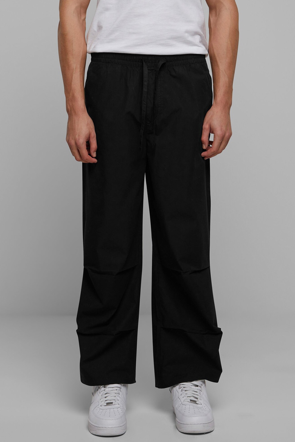 Urban Classics, Pantaloni relaxed fit cu snur in talie, Negru, S