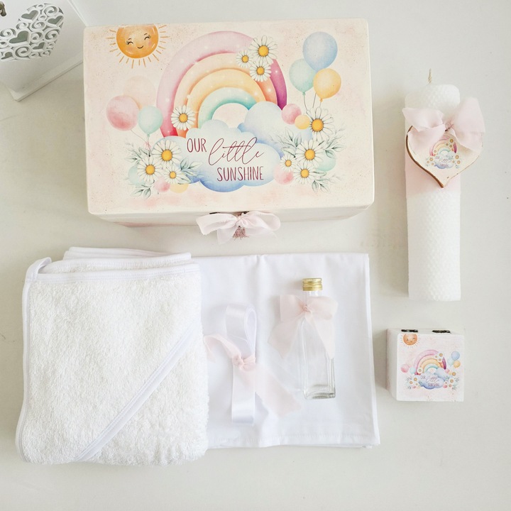 Set trusou botez Curcubeu pentru fetițe, cutie lemn cu maner, lumanare alba, prosop bumbac, 30x20x14cm