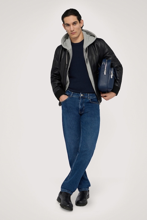 Trussardi, Pulover din casmir cu decolteu la baza gatului, Bleumarin