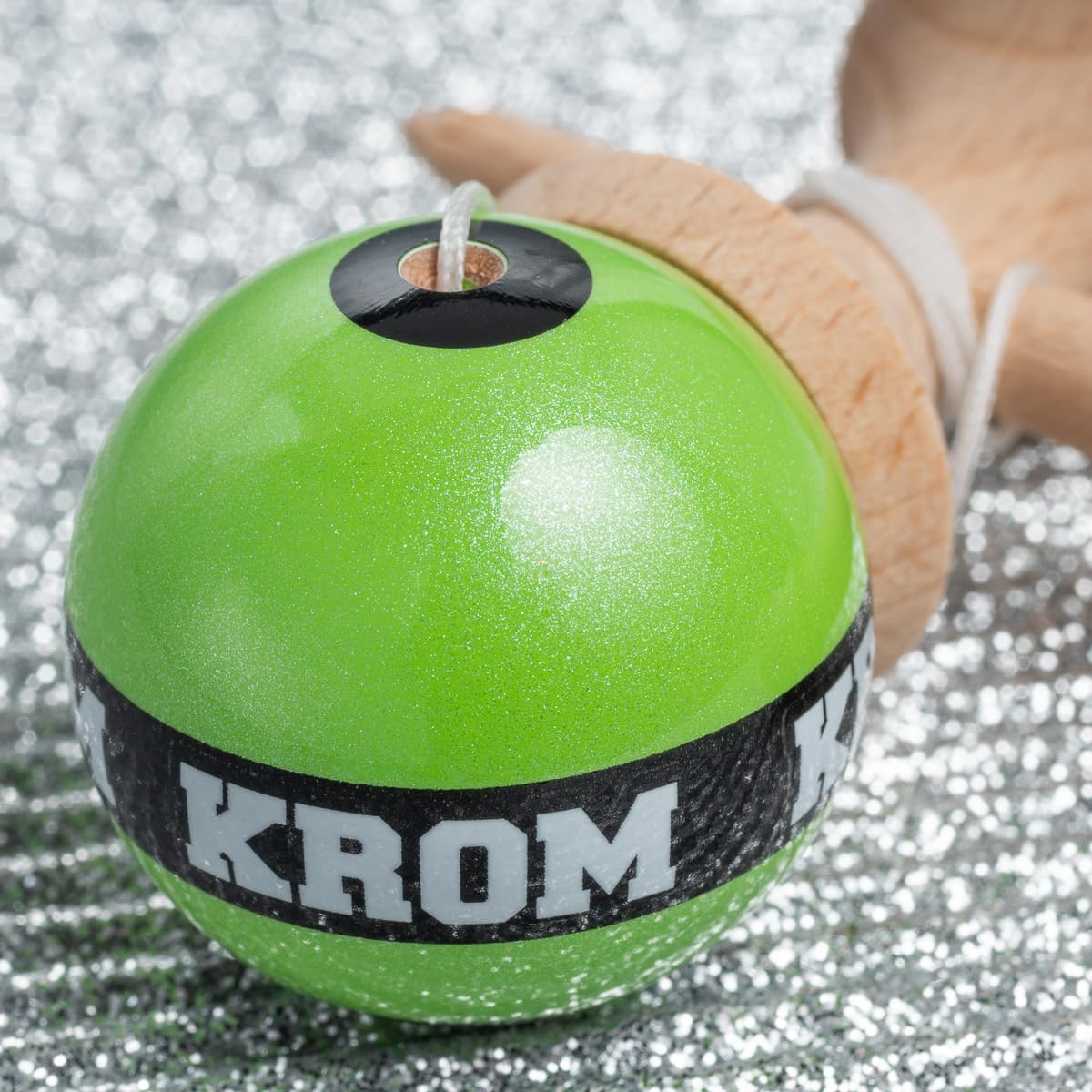 KENDAMA KROM mini, marime mica pentru buzunar, originala, verde