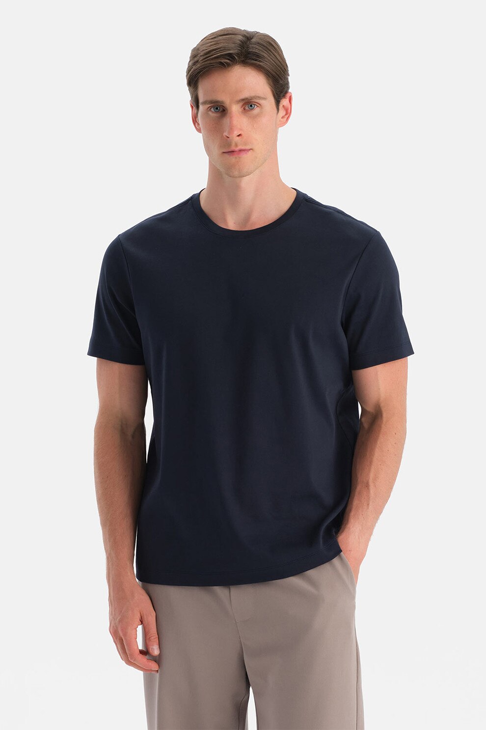 Dagi, Tricou cu decolteu la baza gatului si model uni, Bleumarin, L