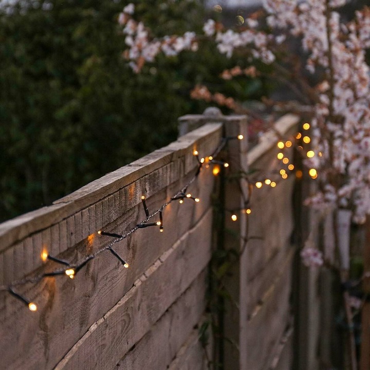Karácsonyi fényfüzér, 10 m, 50 LED, lineáris, meleg fehér, 8 fénymód, transzformátor távirányítóval, összekapcsolható, 5 m hosszabbító mellékelve, zöld vezeték, Southern Sky