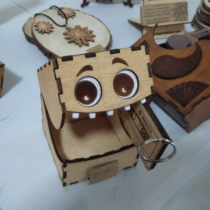 Cutie de bomboane Mini Monster, Intrahome, 50x60 cm, din plywood 3mm-4mm, decorativa, handmade