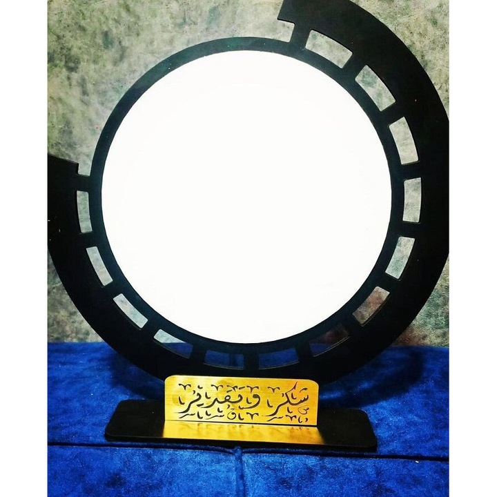 Platou de bucatarie, Intrahome, Trofeu rotund din lemn, 40x40 cm, 3mm-4mm, fabricat in Grecia