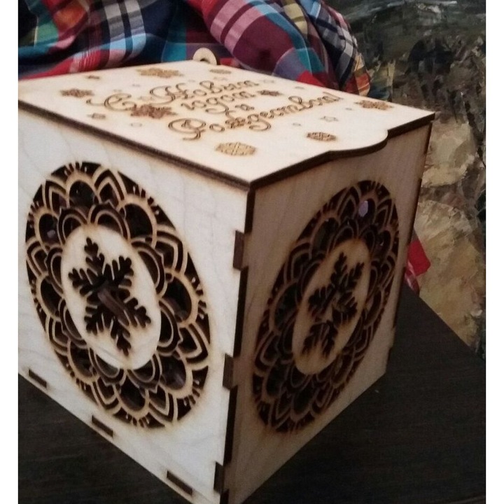 Cutie personalizata din plywood 3mm-4mm, Intrahome, 12x15 cm, cu capac artroto