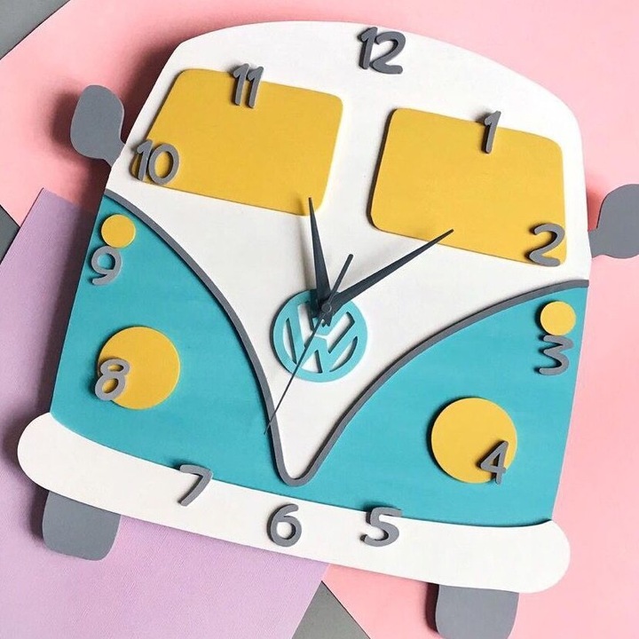 Ceas decorativ Intrahome, VW Camper Van, 25x30 cm, din plywood 3mm-4mm, pentru camera de copii