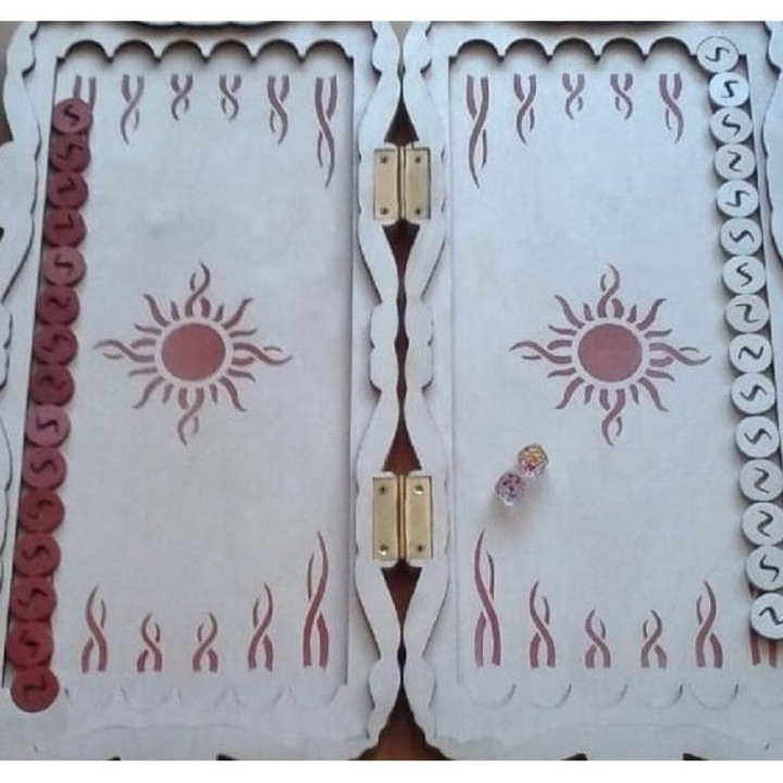 Tabla de joc din plywood 25x30 cm, Intrahome, 3mm-4mm, pentru DIY, fabricata in Grecia