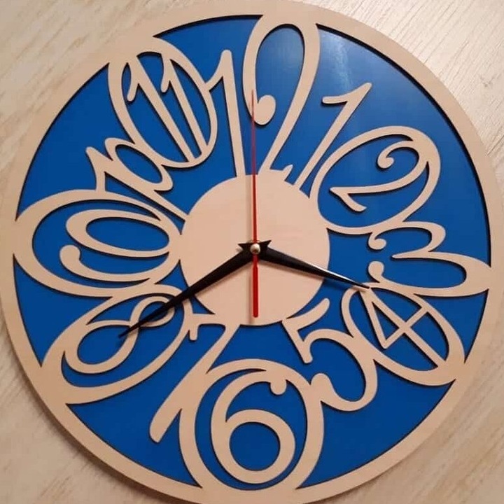 Ceas decorativ, Intrahome, roata de perete, 15x15 cm, din plywood 3mm-4mm, design cu motive numerice