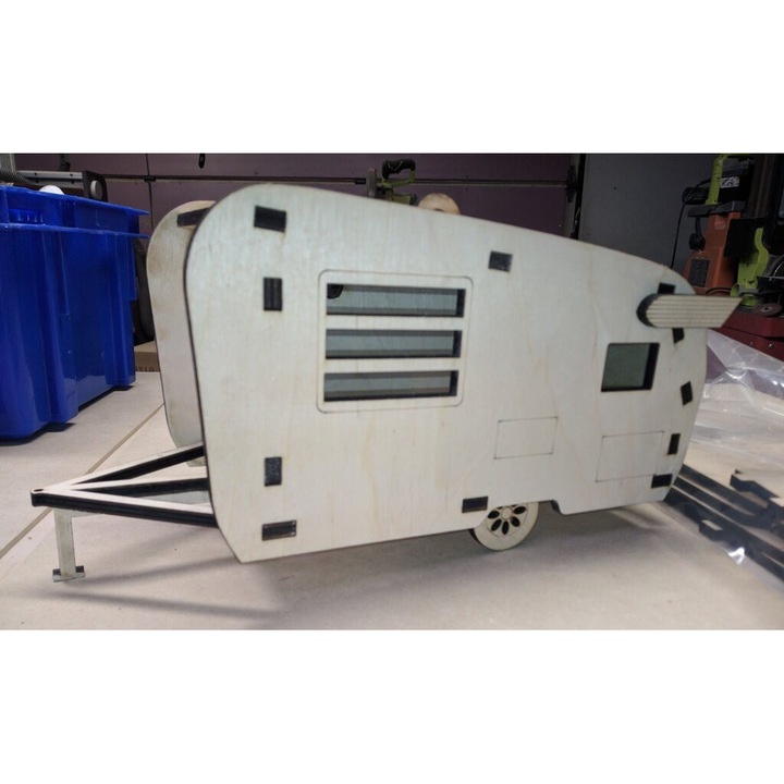 Casuta pentru pasari, Intrahome, din plywood 3mm-4mm, 40x50cm, fabricata in Grecia