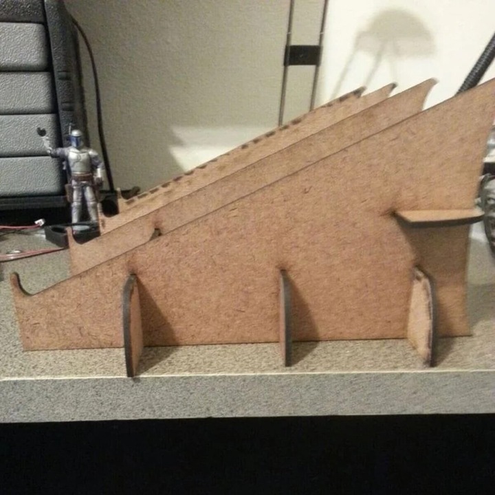 Suport laptop Intrahome, plywood 3mm-4mm, 30x30 cm, design personalizat, fabricat in Grecia