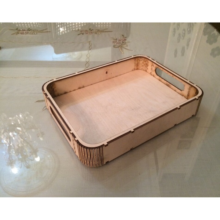 Tava de servire, Intrahome, din plywood 3mm-4mm, dimensiune 30x30 cm, fabricata in Grecia