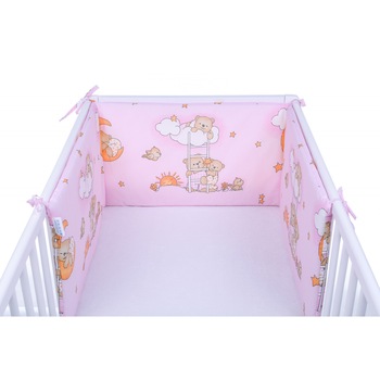 Set 2 aparatoare laterale patut 180X35 cm Urs pe scara Roz Set 2 aparatoare laterale patut 180X35 cm Urs pe scara Roz