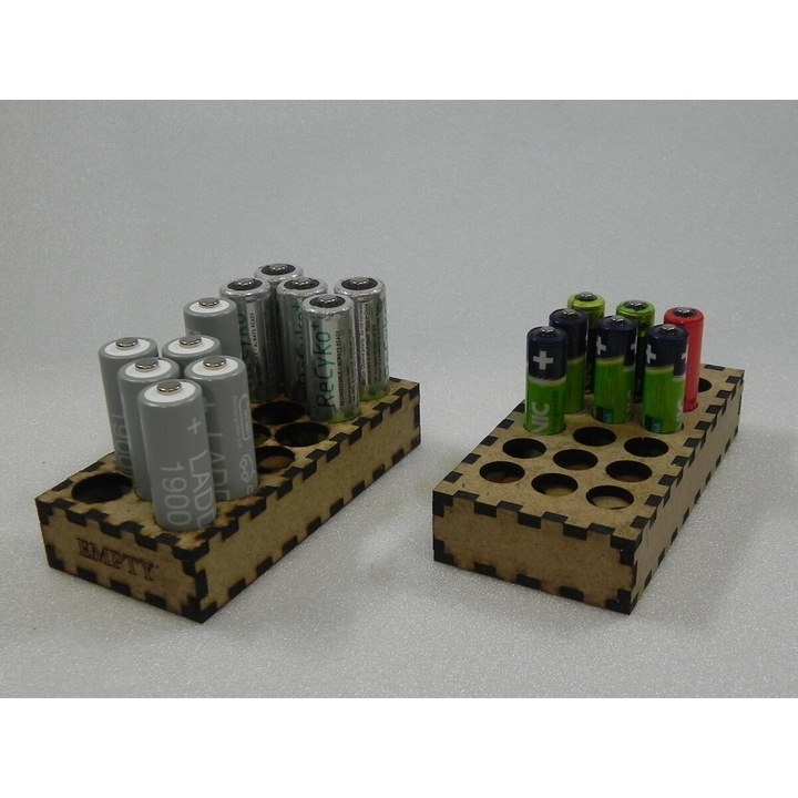 Organizer baterii AA, AAA, Intrahome, design Schedio, 15x15 cm, din plywood 3mm-4mm