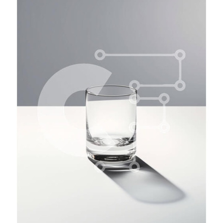 Puzzle din lemn Intrahome, 10x10 cm, 25 piese, imagine cu pahar de apa cristalin pe masa alba, cutie din lemn wenge