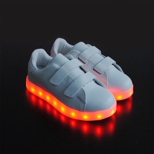 Adidasi Cu Leduri Albi Pentru Copii Unisex Marimea 33 Emag Ro