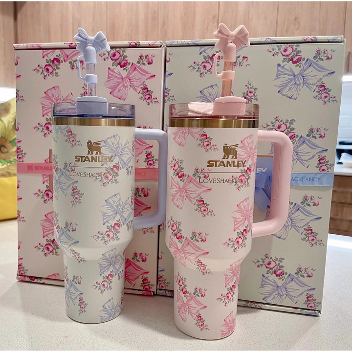 Комплект от 2 термоса Stanley Quencher H2.0, 40oz, инокс, капак с 3 позиции, цвят Bow Blue + Bow Pink