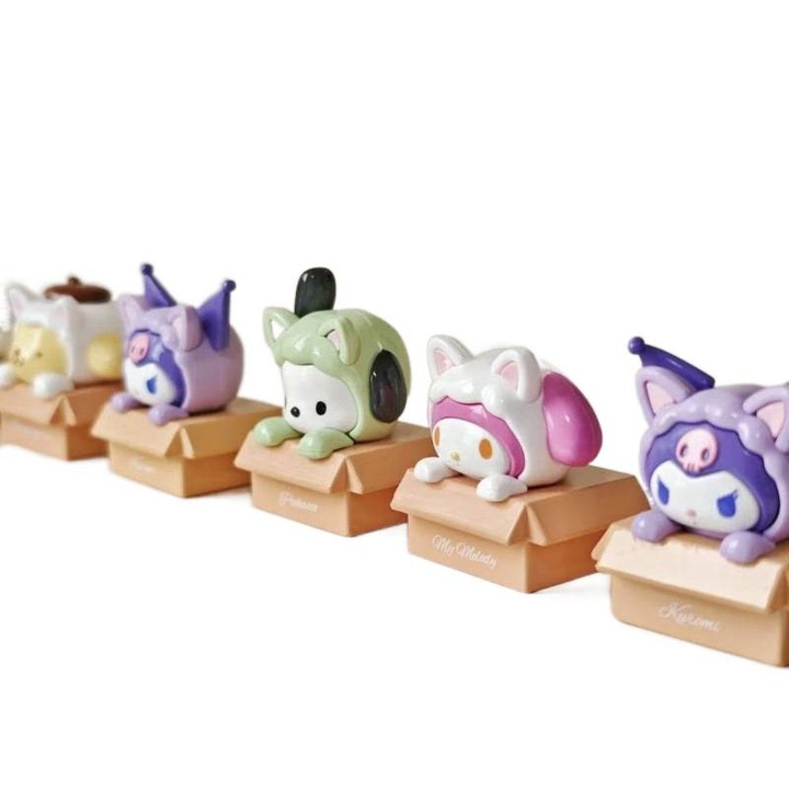 Комплект от 6 фигурки Sanrio с котешка тема, Kuromi, My Melody, Pochacco, уникален дизайн, многоцветни