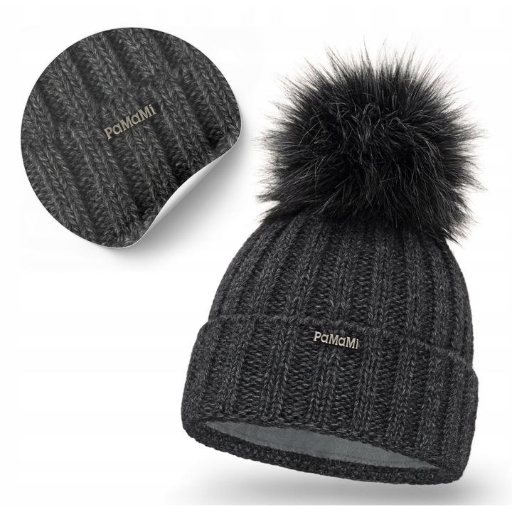 Női téli sapka, pamami, univerzális, 55-58 cm, polár bélés, szőrme pompon, fagyálló, antisztatikus, tartós, környezetbarát, 85% akril, 15% poliamid, sötétszürke, termék