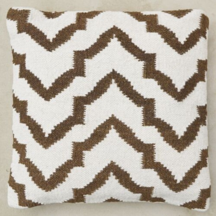 Perna Bakero Pauline, 45x45cm, lana, maro