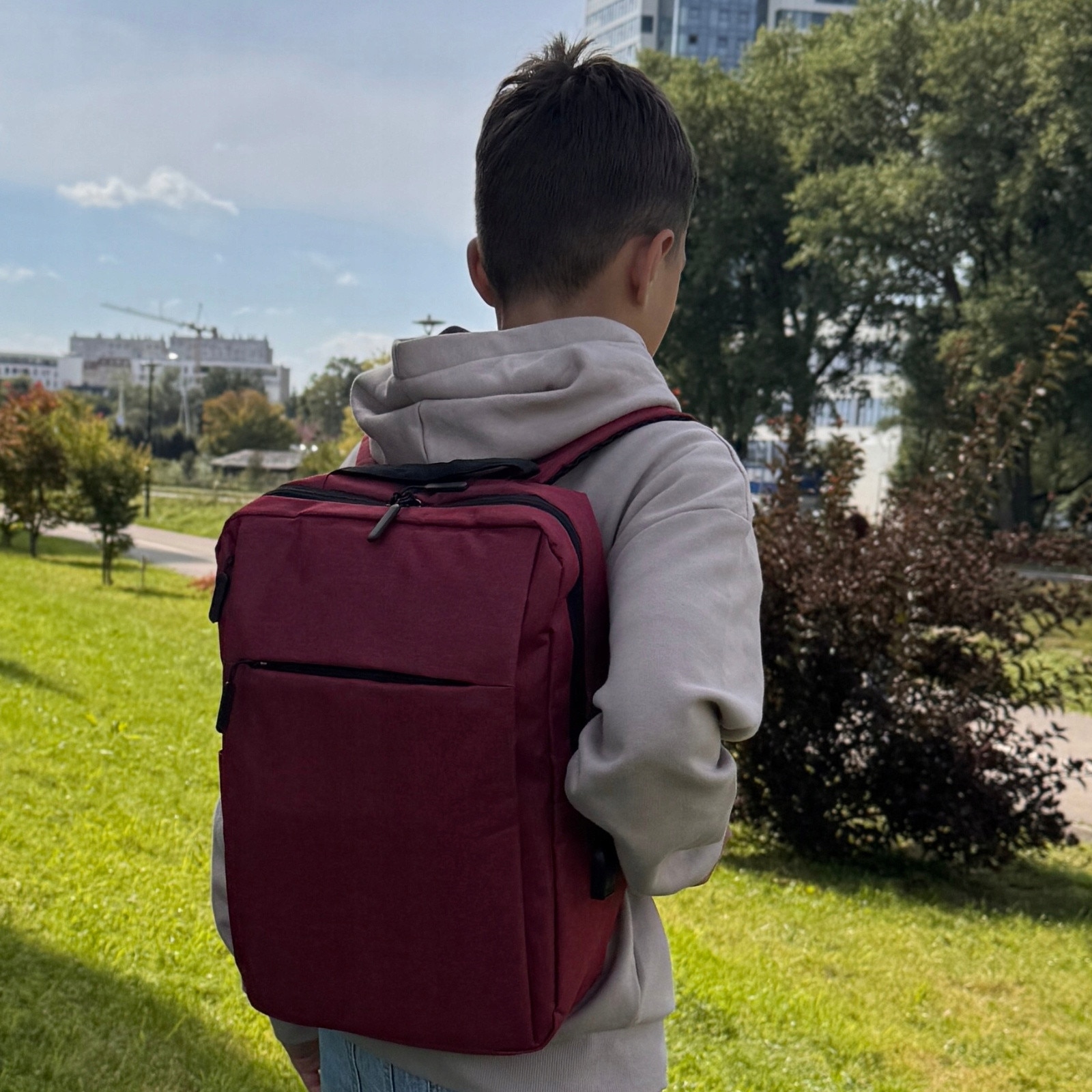 Rucsac scolar tineret VIO oxford rosu, 42x30x10 cm, 12.6L, pentru laptop 15.6”, femei, barbati, HN212701red