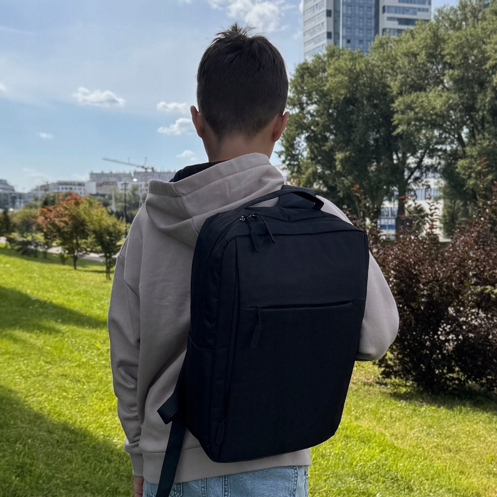 Rucsac scolar tineret VIO oxford negru, 42x30x10 cm, 12.6L, pentru laptop 15.6”, femei, barbati, HN212701black
