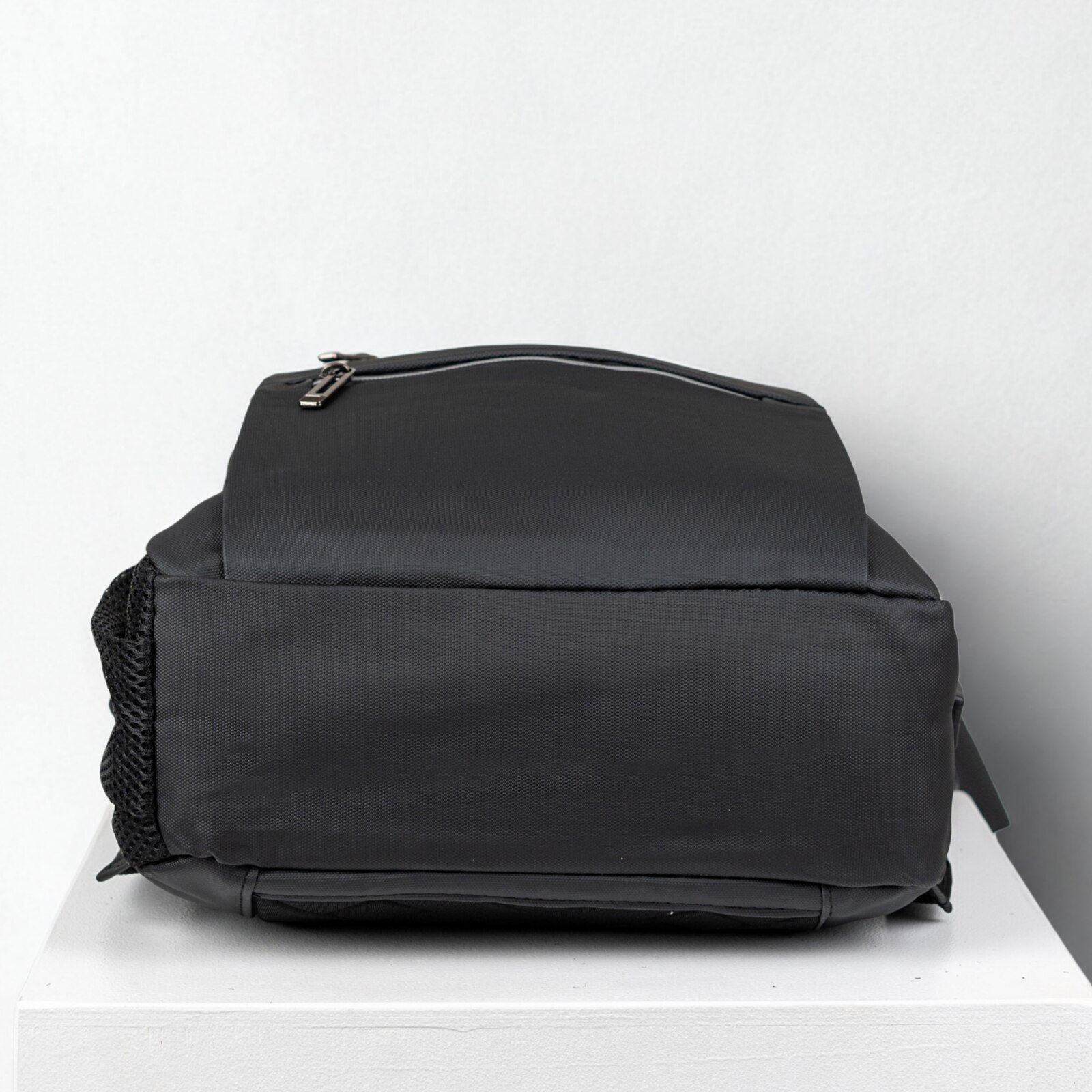 Rucsac scolar tineret VIO oxford negru, 42x30x10 cm, 12.6L, pentru laptop 15.6”, femei, barbati, HN212701black