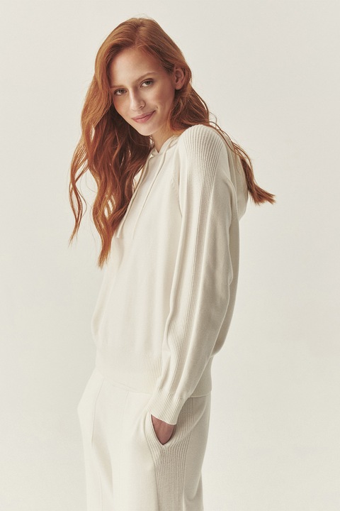 TATUUM, Pulover cu maneci raglan si gluga TATUUM x Adeline Wang, Alb murdar