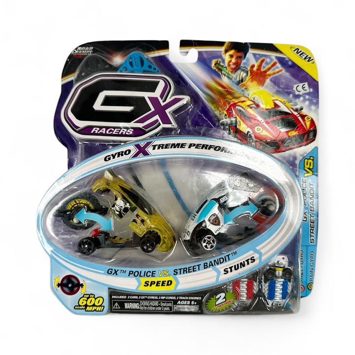Комплект състезателни коли GX Racers Gyro Xtreme Performance # 03037-B F, 2 броя, Police vs Bandit, Колички за каскади, GX джиро технология, 900 км/час, Без батерии, 23см