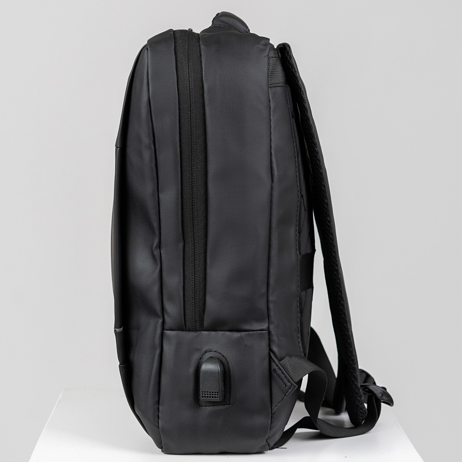 Rucsac scolar si pentru facultate 14L cu port USB si compartiment laptop 15,6” – confort zilnic si functionalitate moderna BK91103black