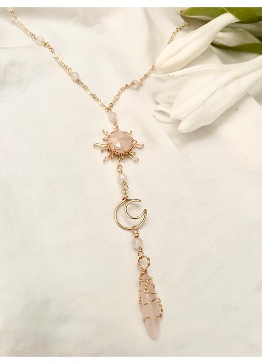 Colier auriu cu soare si luna cu piatra naturala semipretioasa roz quartz
