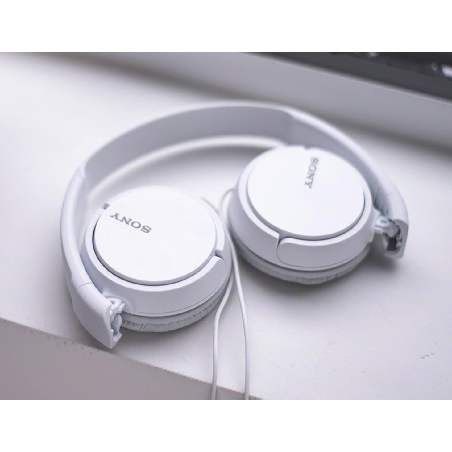 Sony ZX Seria Series On-Ear, White MDR-ZX110AP - eMAG.ro
