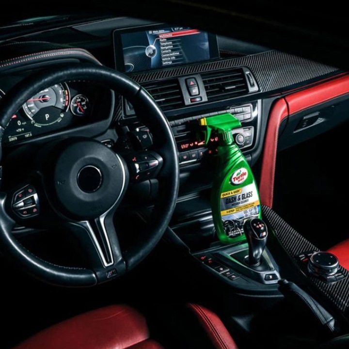 Soluție curățare bord și suprafețe sticlă Turtle Wax 500 ml, eficientă, fără reziduuri, pentru interior auto