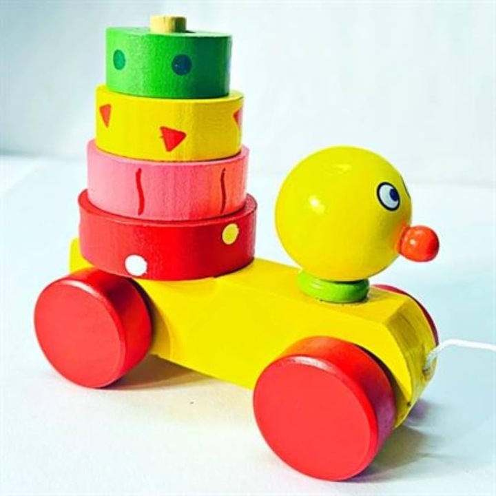 Jucarie de Tras din Lemn cu Turn de Stivuire, Ratusca, Galben