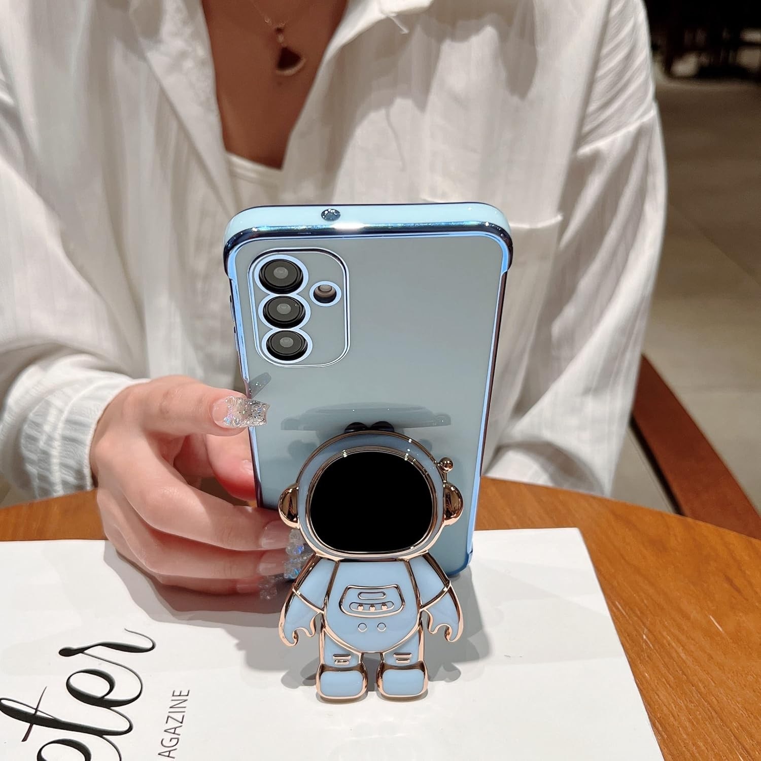 Husa Telefon 2in1, Compatibila Samsung Galaxy S24 Ultra, Carcasa TPU cu Suport Inclus Tip Astronaut