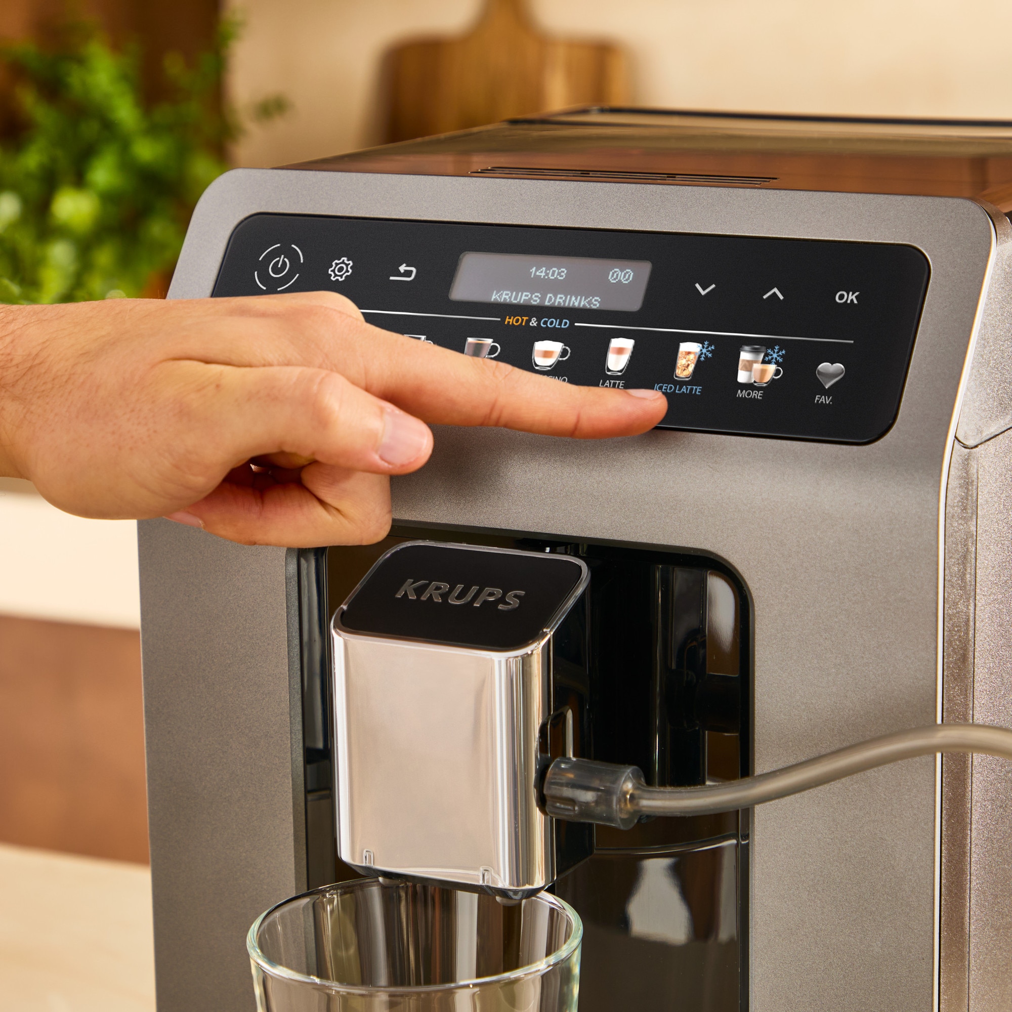 Espressor Automat Krups Evidence Hot Cold EA898GF0 1450W 15 Bari espressor-automat-krups-evidence-hot-cold-ea898gf0-1450w-15-bari