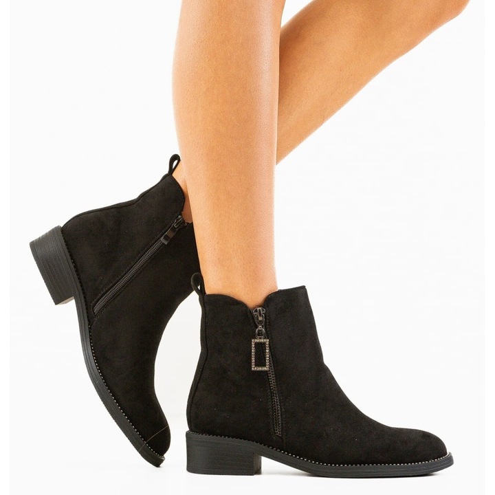 Ghete dama Mahdi Negre, Negru