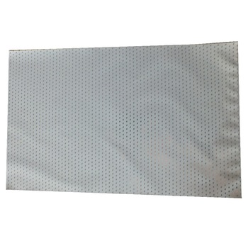 Plic din folie metalizata 2 fete cu buline - alb/ argintiu pentru cadouri, Radar U291ACCY20AG, 20 x 35 cm Plic din folie metalizata 2 fete cu buline - alb/ argintiu pentru cadouri, Radar U291ACCY20AG, 20 x 35 cm