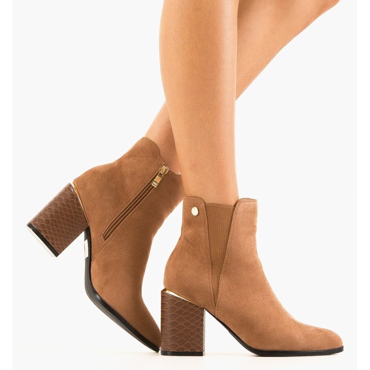Botine dama Ynny Camel, Maro camel