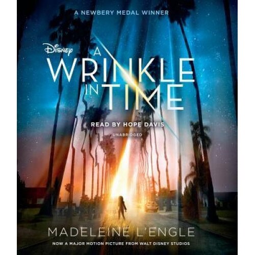 A Wrinkle in Time, Madeleine L'Engle (Author)