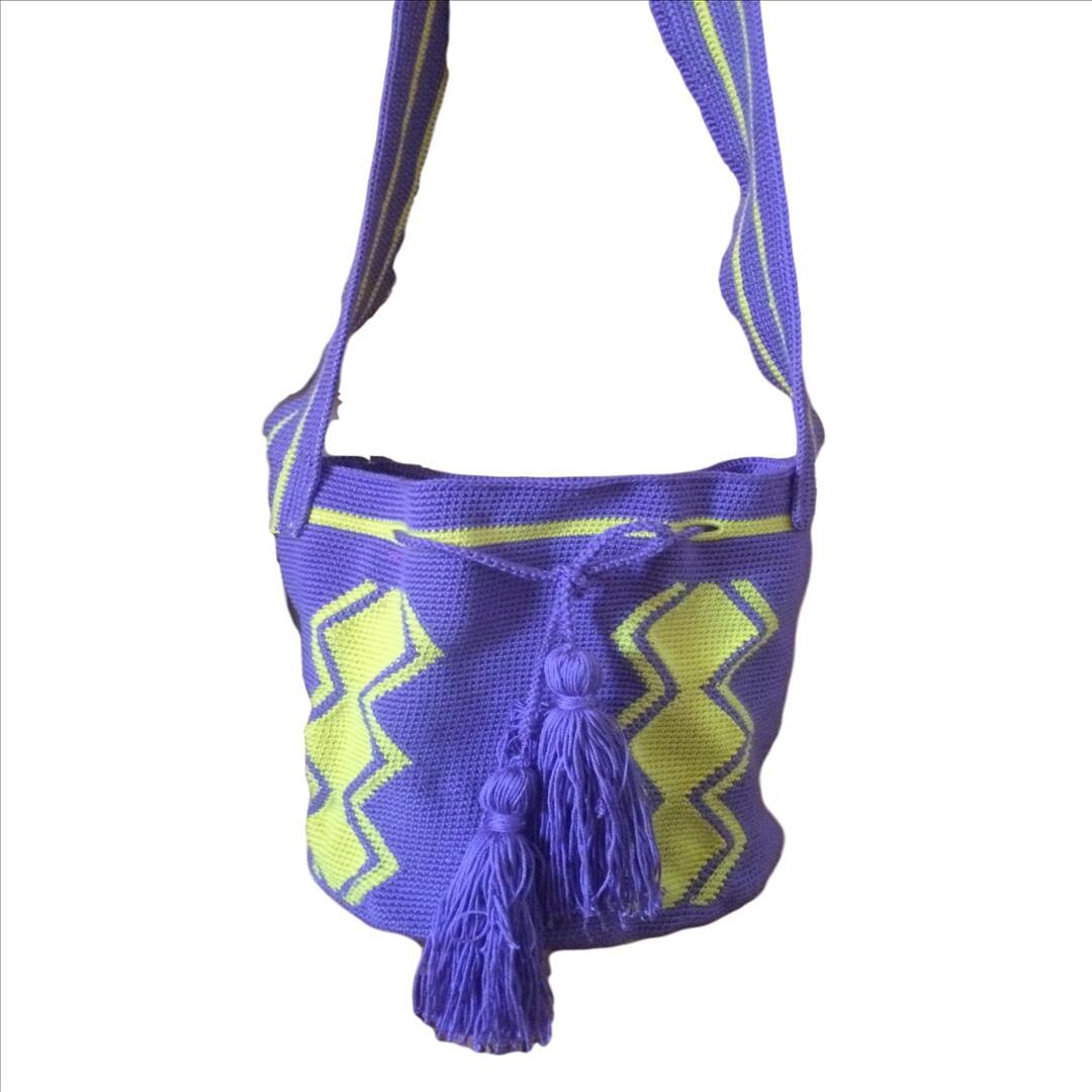 Geanta de dama, casual, handmade ,unicat ,galben cu mov ,de umar