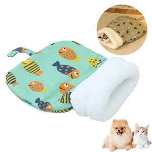 Culcusuri, perne si saltele pentru animale