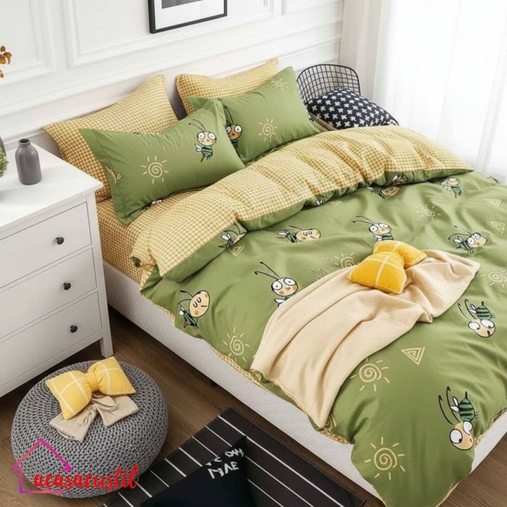 Lenjerie de pat din finet, 6 piese, model vesel cu albinute si carouri, cearsaf cu elastic 180x200 cm, cearsaf pilota 200x220 cm, fete de perna 50x70 si 70x70 cm, Verde-Galben