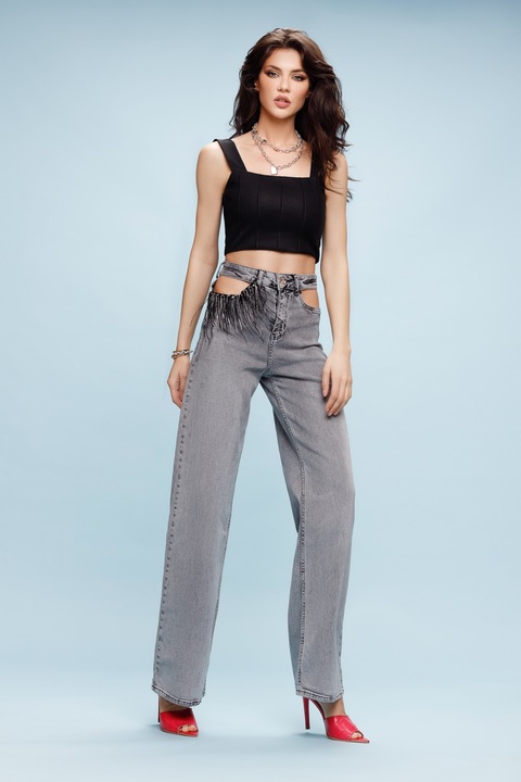 Къса черна тениска, Mn 001