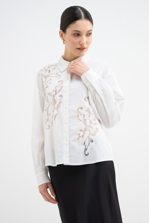 Vila, Ing csipkebetétekkel, Fehér