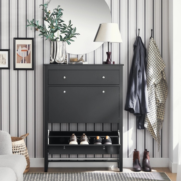 Comoda pentru incaltaminte FSR89, cu 2 usi basculante si sertar, rafturi pentru pantofi, dimensiuni BHT aprox: 80x108x25cm, culoare negru