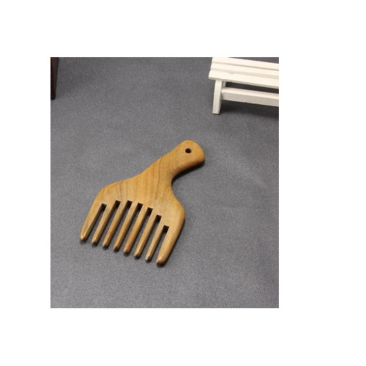 Pieptene din lemn de santal cu dinti largi pentru par cret