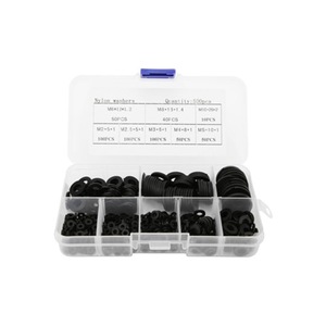 Suruburi, dibluri si accesorii uz general