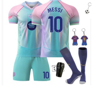 Детски спортни екипи