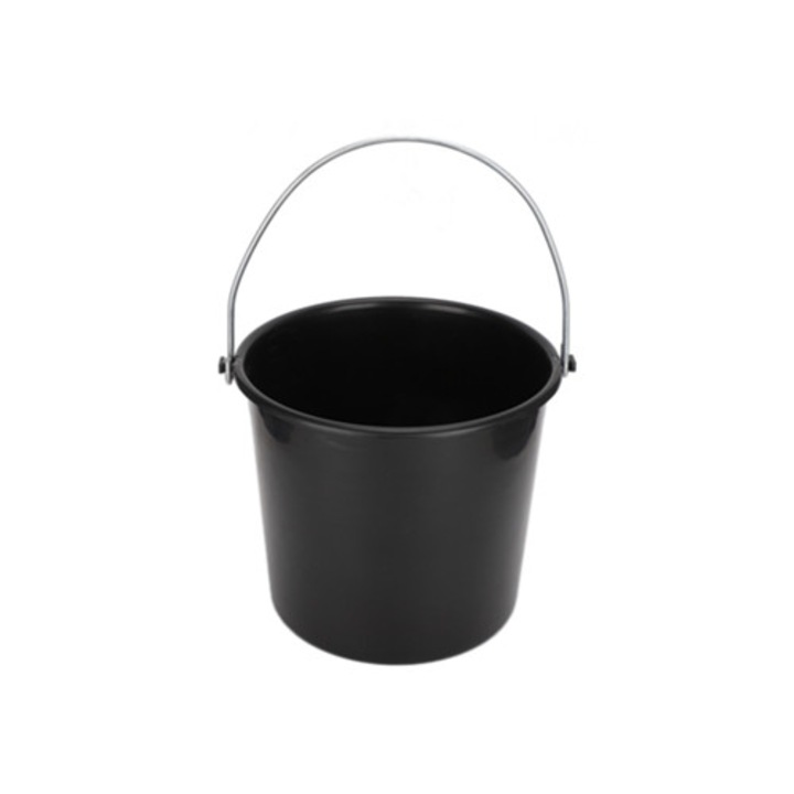 Galeata din polietilena pentru hranirea bovinelor si oilor, cu maner portabil